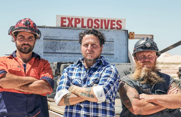 Opal hunters: Red dirt road trip