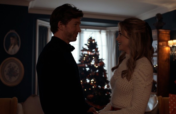 Coup de foudre au gala de Noël