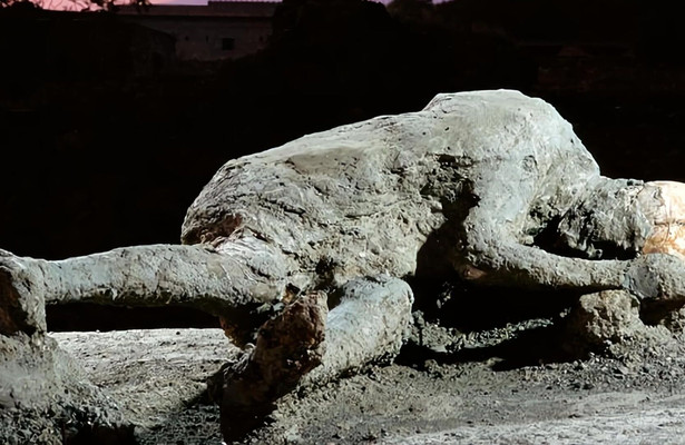 Pompeii: The mystery of the people frozen in time