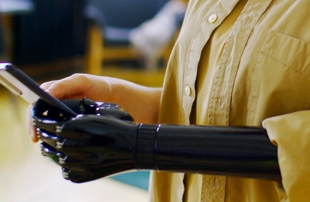 Quick Connections with Alie Ward