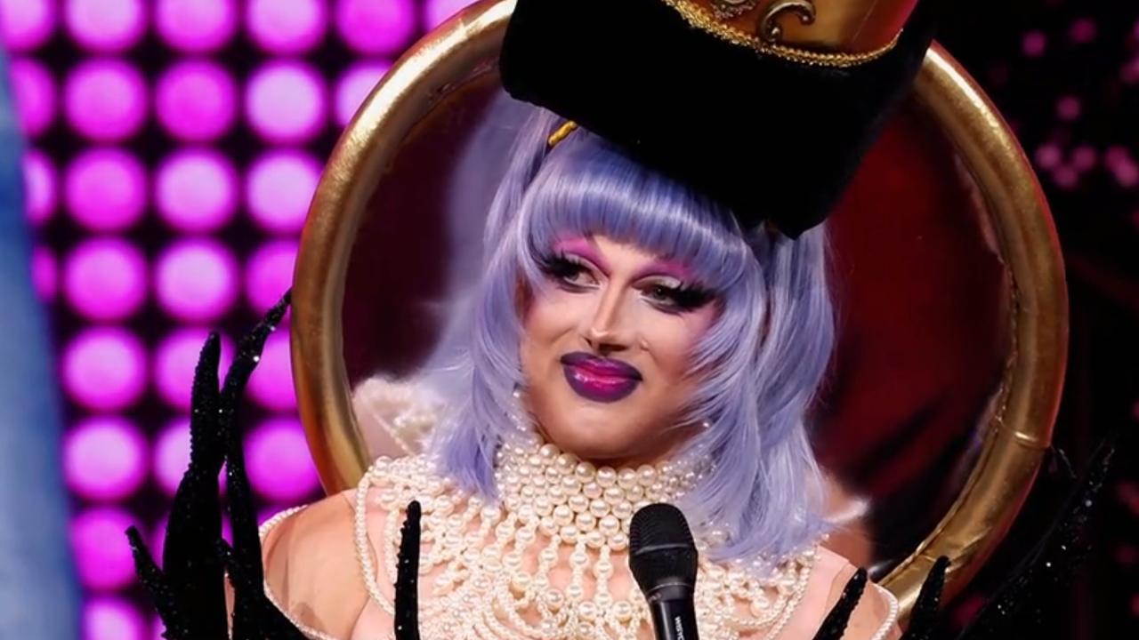 Royce de Vries in Make Up Your Mind