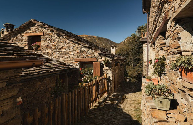 Re: Monteviasco, Italiens vergessenes Bergdorf