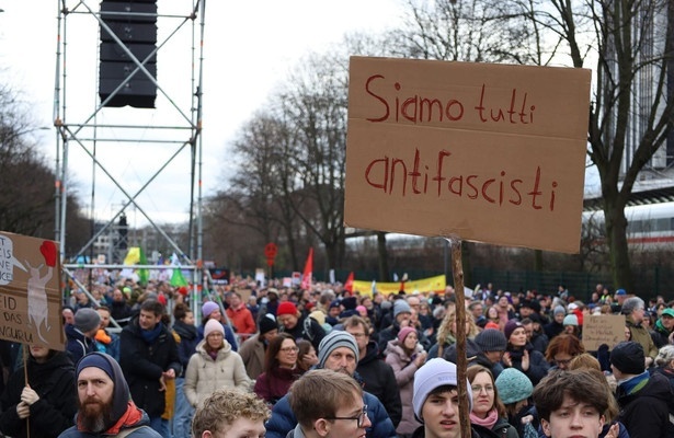 Re: Ungarns Hetze gegen Anti-Faschisten