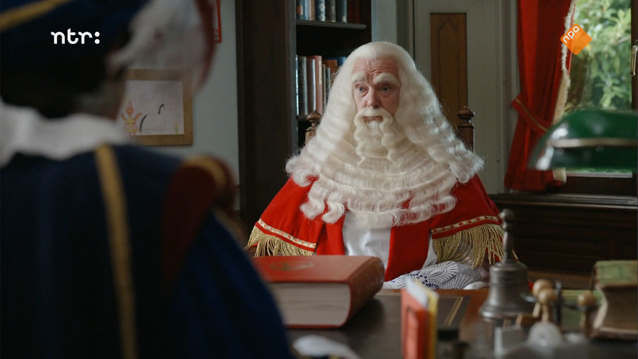 Sinterklaas is niet blij met de aanpak van Hoofdpiet