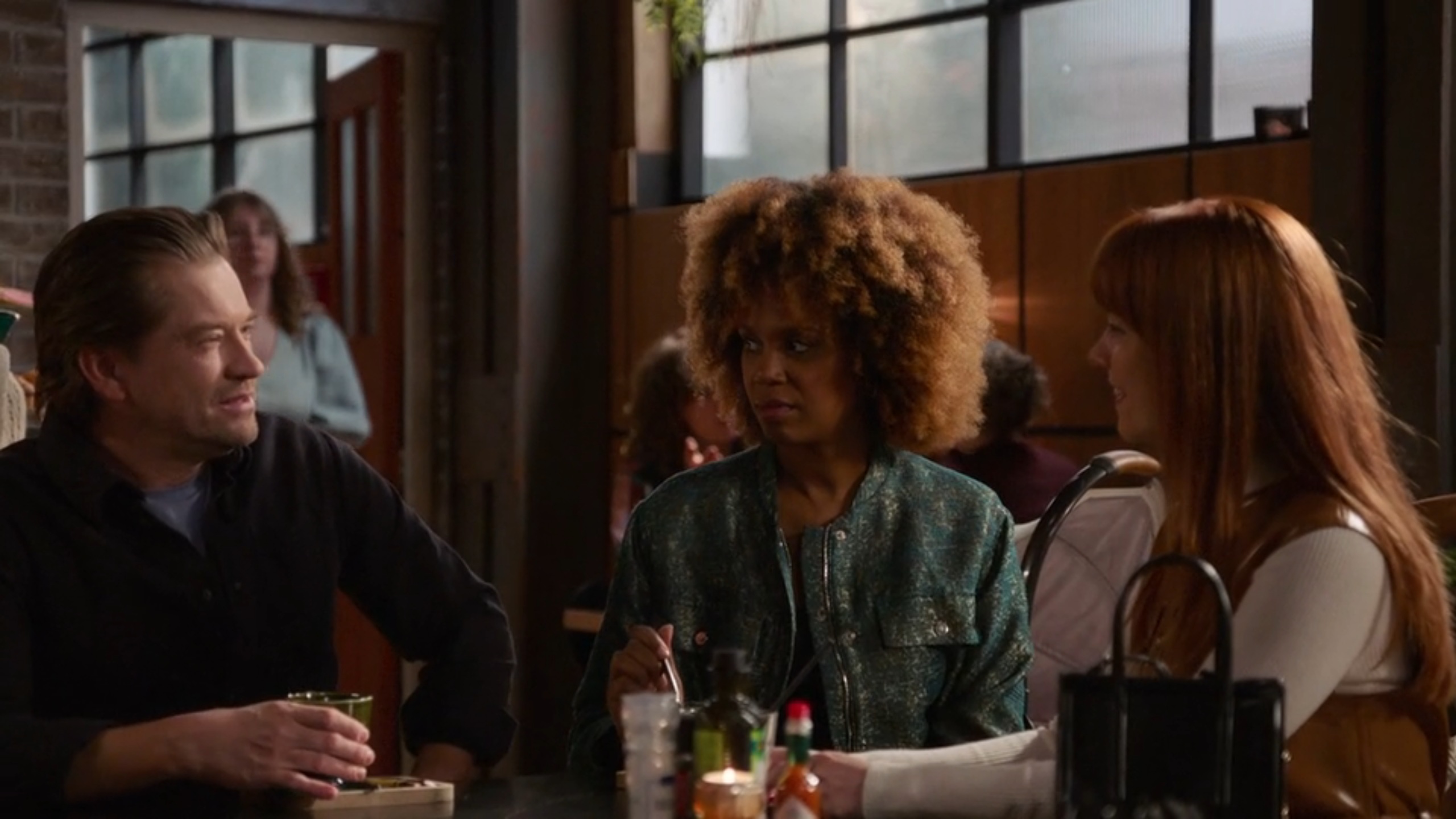 Elisa voelt zich het derde wiel aan de wagen