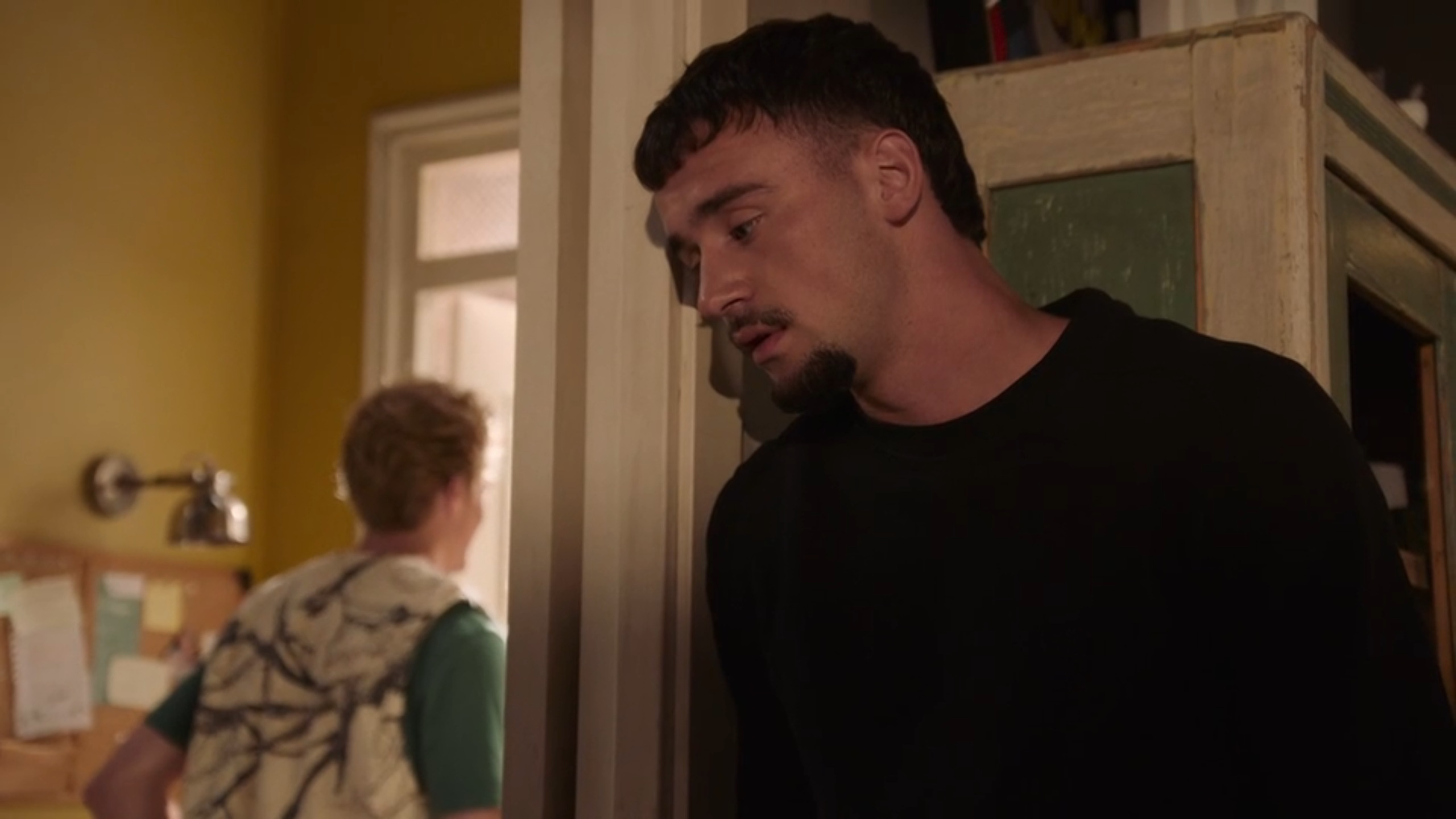 Troj doet alles om Luuk te ontwijken