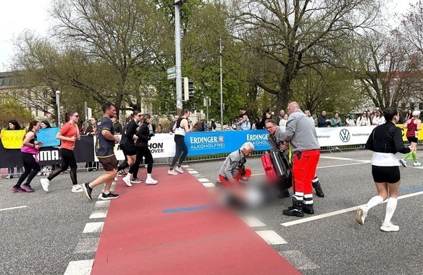 Sanitäter beim Hannover Marathon - Notfall an der Ziellinie
