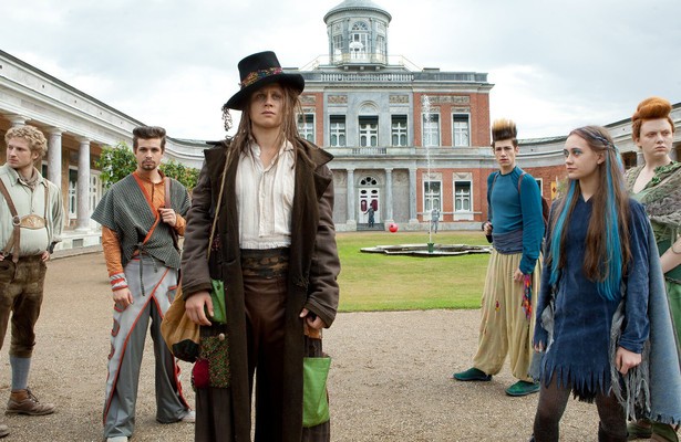 Sechse kommen durch die ganze Welt