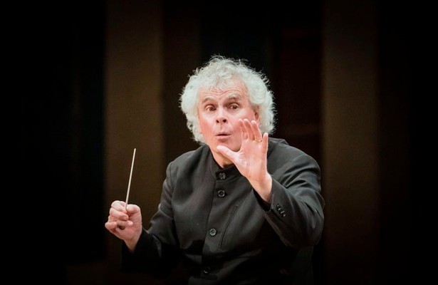 Simon Rattle dirigiert Mahlers Zweite