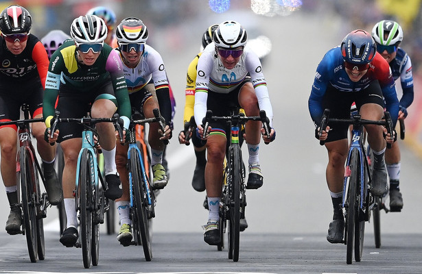 Sporza - Wielrennen: Ronde van Vlaanderen (v)