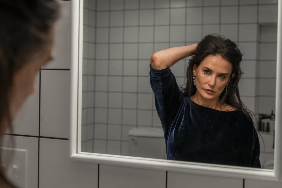 https://tvgidsassets.nl/upload/t/gd/the-substance-2-8413848212-H-cYZ.jpg