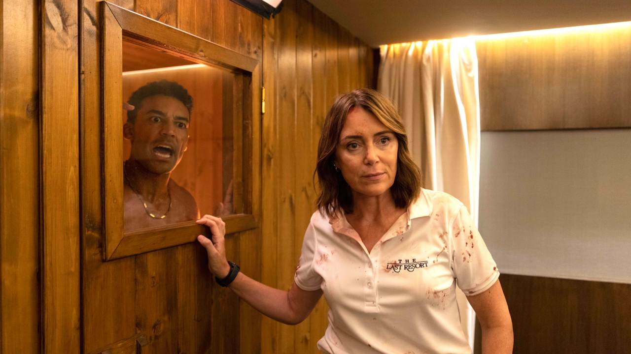 Keeley Hawes als Julie in The Assassin