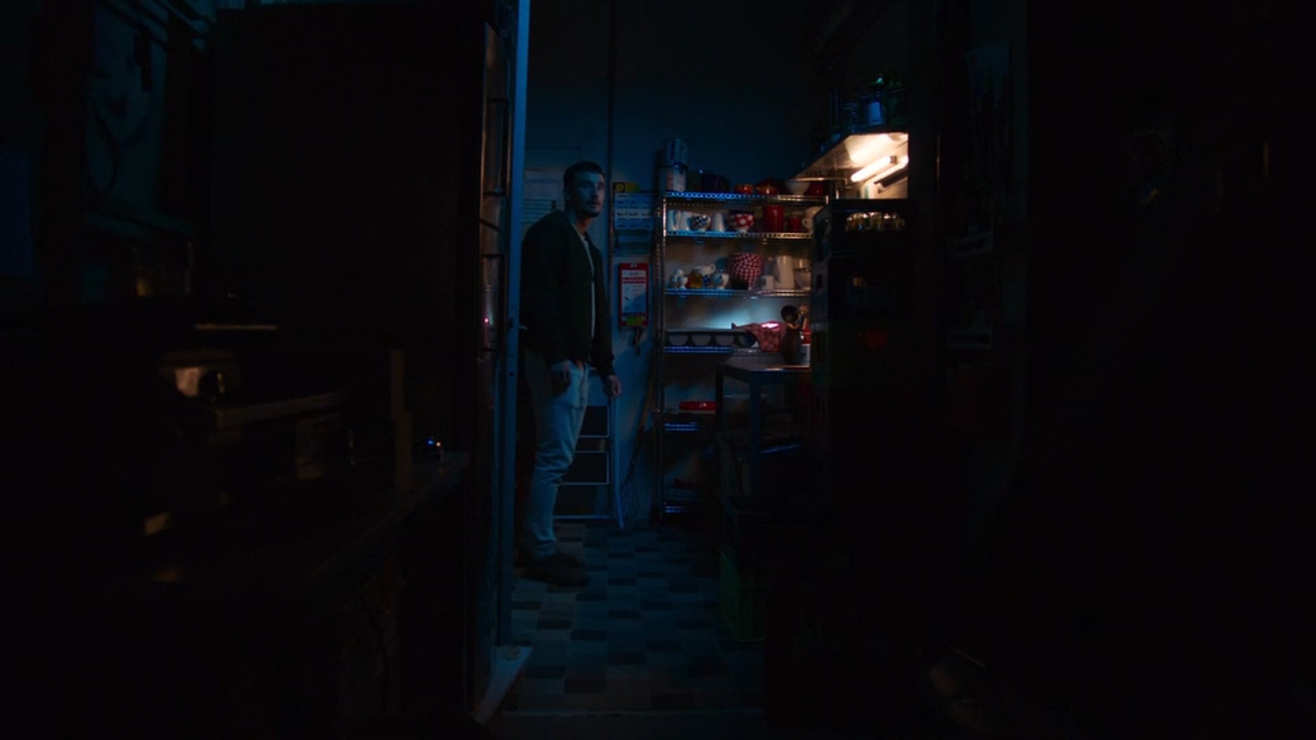 Troj slaat toe als een dief in de nacht