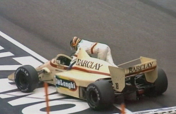 Thierry's turbo, duwend naar het podium