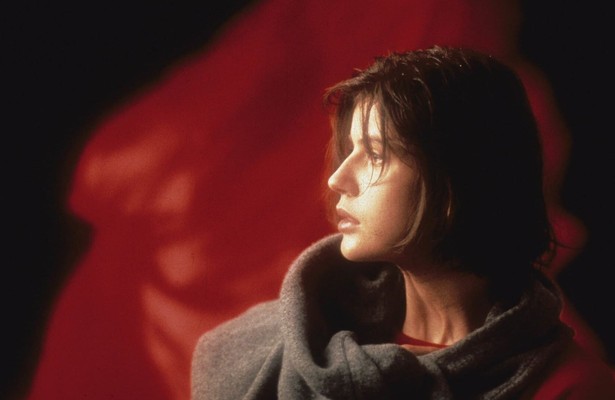Trois couleurs: Rouge