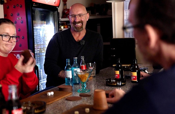 Vom Türsteher zum Herbergsvater - Ein bewegtes Leben auf St. Pauli