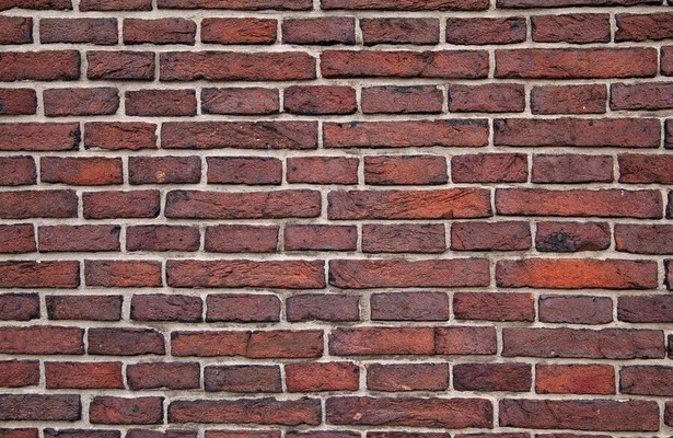 Water eruit, asfalt erin