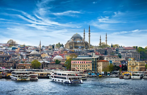 Yedi Tepeli Sehirde Bir Gun