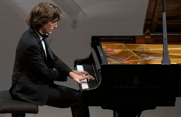 Yoav Levanon : Clara Schumann, Robert Schumann, Rachmaninov