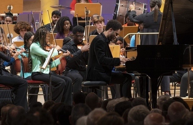 Young Euro Classic 2022: Chineke! Junior Orchestra, Glass Marcano