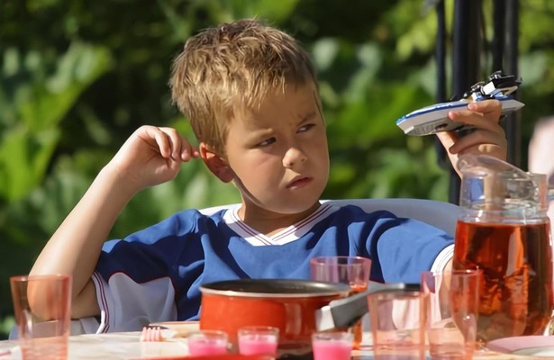 Zappbios: Hakan die alles kan