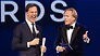 Mark Rutte en Jort Kelder varen toevallig voorbij in NOS journaal