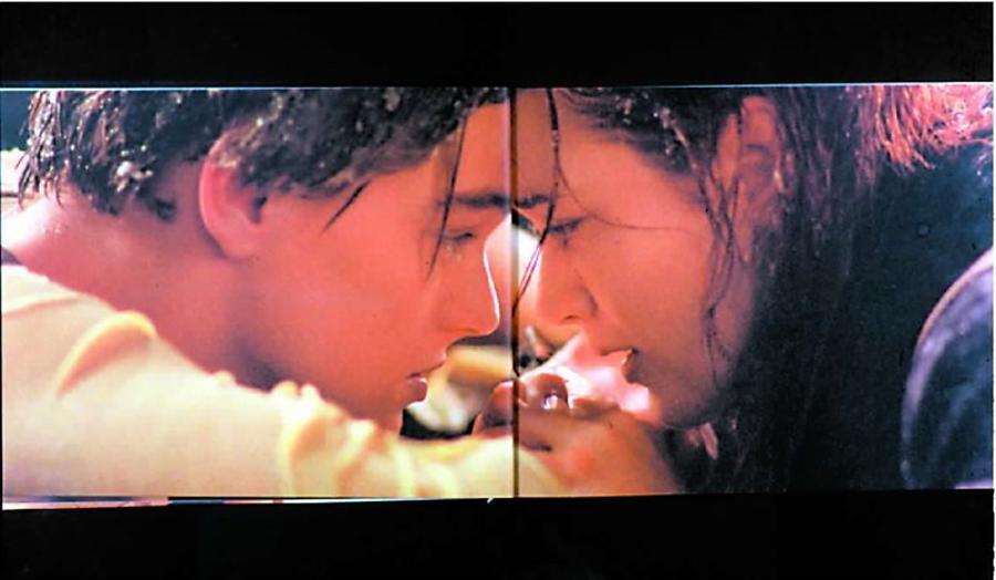 Titanic: Leonardo DiCaprio is op Kate Winslet - TVgids.nl
