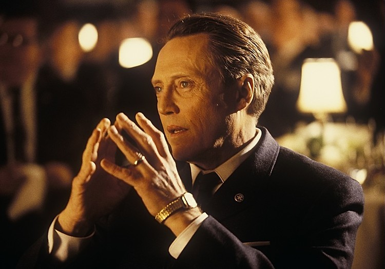 Catch Me If You Can Tom Hanks zit achter Leonardo Catch Me If You Can Tom Hanks zit achter Leonardo