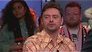 Stefano Keizers valt van zijn stoel bij Pauw