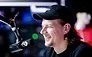 Alle radiozenders draaien You'll Never Walk Alone