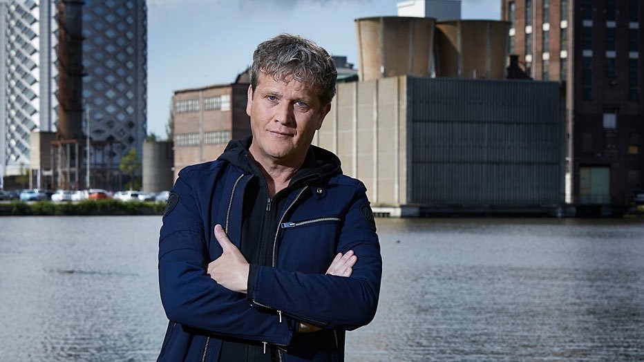 Undercover in Nederland Alberto Stegeman start nieuw seizoen Undercover in Nederland TVgids.nl