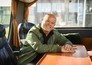 Paul de Leeuw komt met Knoop-special Busje Komt Zo