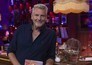 Sybrand Niessen tovert zich om als ware quizmaster