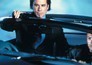 John Travolta huurt tophacker Hugh Jackman in