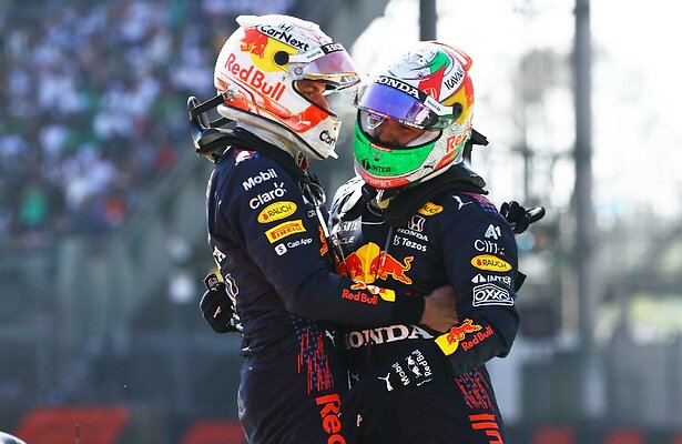 Max Verstappen en Sergio Perez 