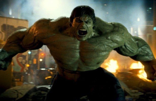 Lou Ferrigno als The Incredible Hulk