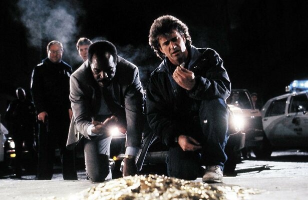 Danny Glover als Roger Murtaugh, Mel Gibson als Martin Riggs in Lethal Weapon 2