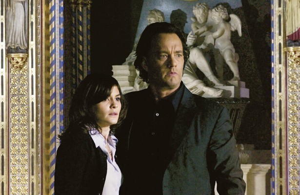 Tom Hanks als Robert Langdon en Audrey Tautou als Sophie Neveu in The Da Vinci Code