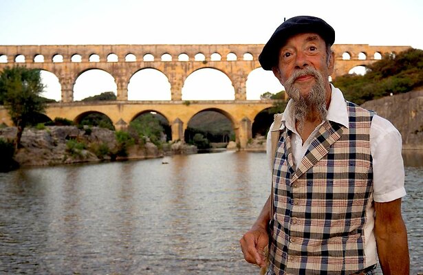 Ilja Gort bezoekt het zonnige zuiden - TVgids.nl