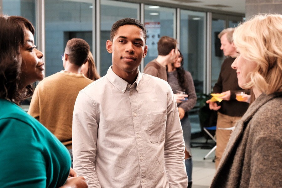 Er Kelvin Harrison Jr. i hemmelighet et monster i thrillerlys?