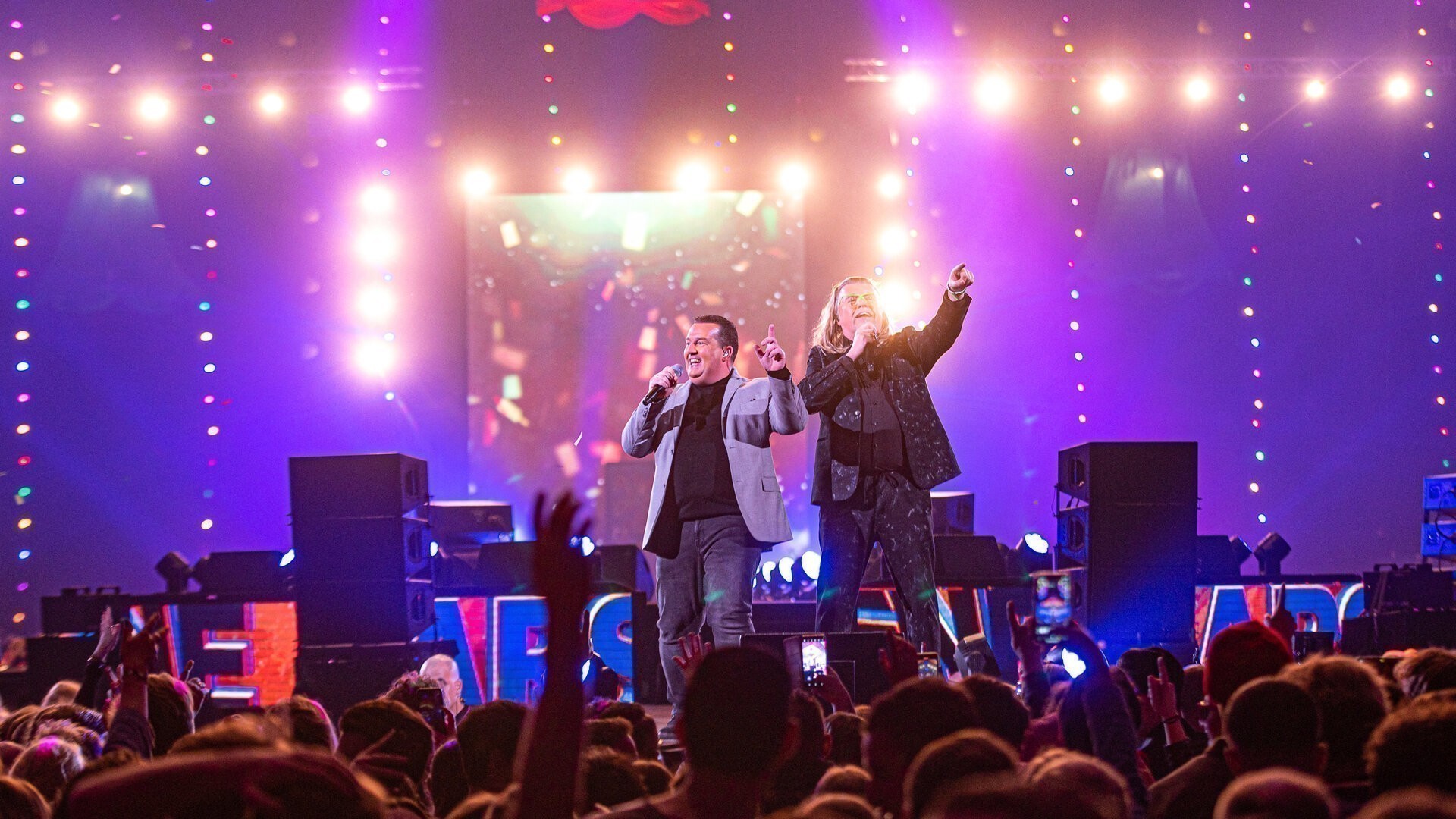 Vanavond Op TV Sterren Muziekfeest Mega Piraten Festijn 2022 Een 