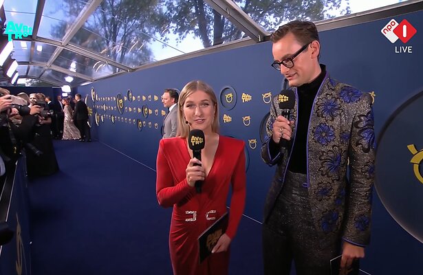 Britt Dekker worstelt met maaltijdkeuze bij Gouden Televizier-Ring Gala