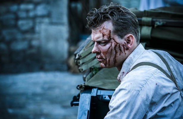 Scène uit horrorfilm Overlord