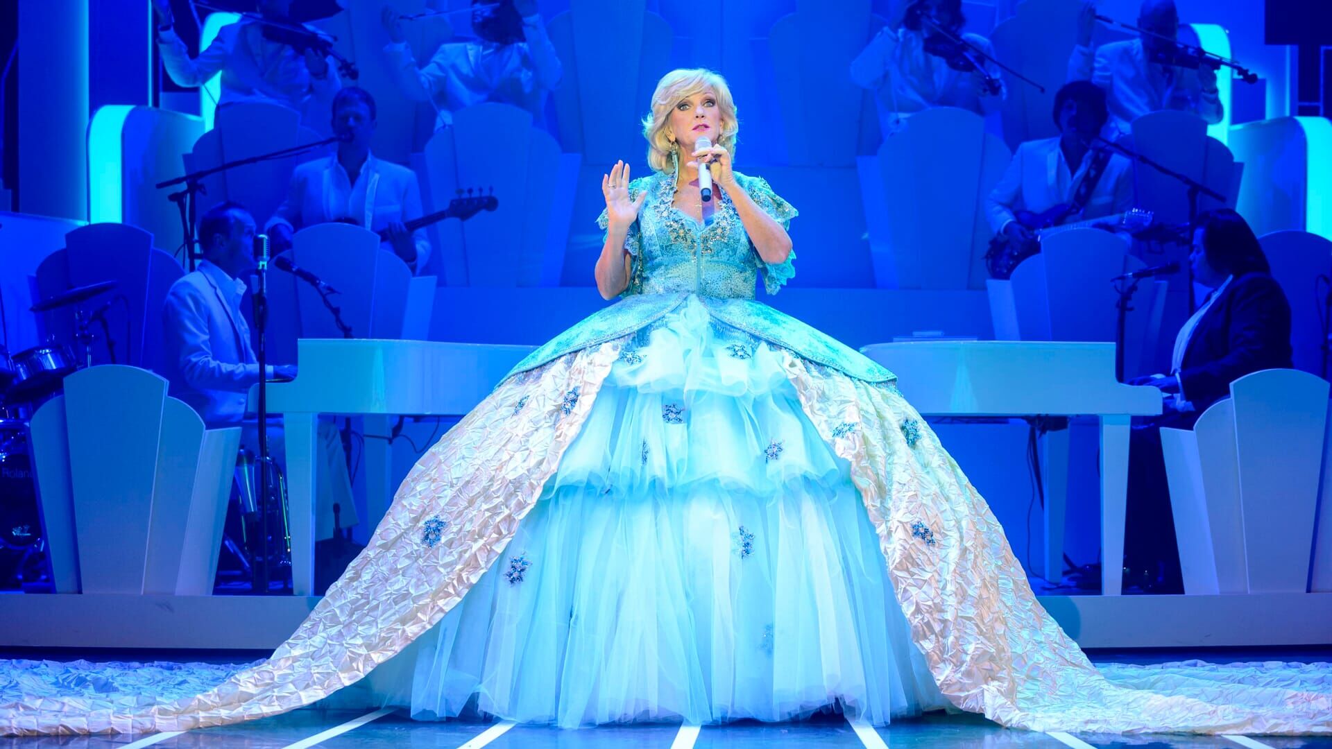 Geniet van nooit eerder vertoonde beelden van Tineke Schouten in Het