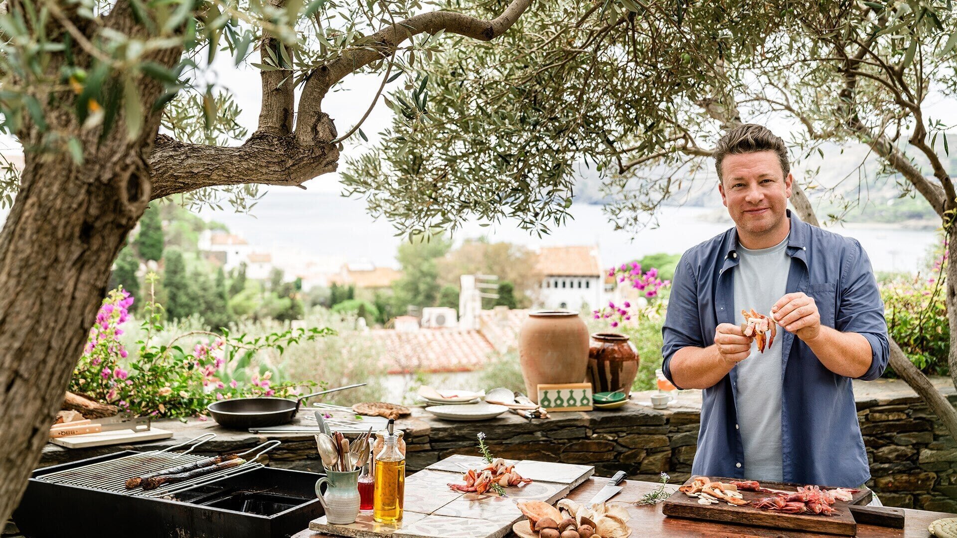 Jamie Oliver tovert de lekkerste mediterrane gerechten op tafel in het