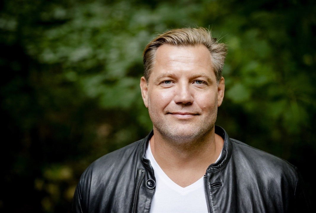 Deze programma’s vormen bij SBS6 je datingzondag tijdens de zomer TVgids.nl Deze programma’s vormen bij SBS6 je datingzondag tijdens de zomer TVgids.nl