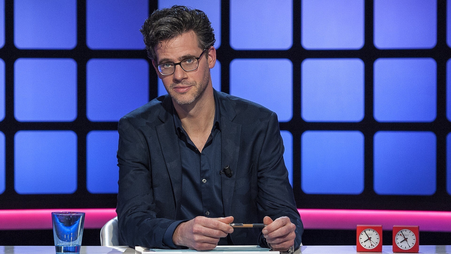 Erik Dijkstra Is Terug Met Zijn Iconische Kennisquiz Per Seconde Wijzer ...