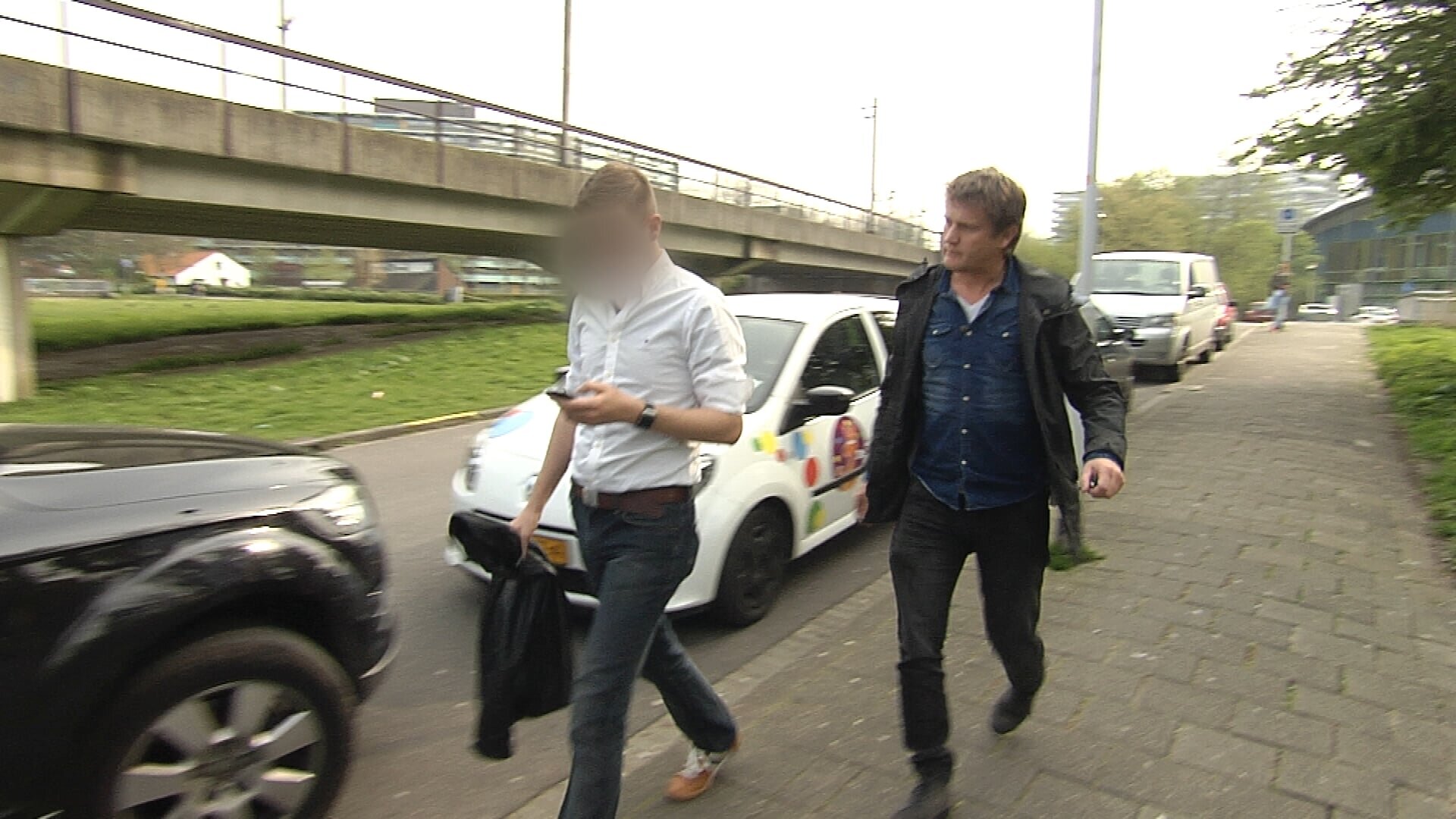 Undercover In Nederland-presentator Alberto Stegeman Ontdekt Diverse ...