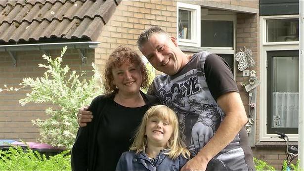 Genieten van een luxeleven in Steenrijk, Straatarm - TVgids.nl