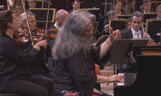 Martha Argerich joue le 1er Concerto pour piano de Chopin